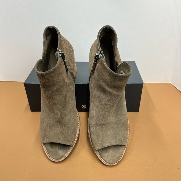 Blondo Shoes - Blond Boots brown Suede Leather size 9